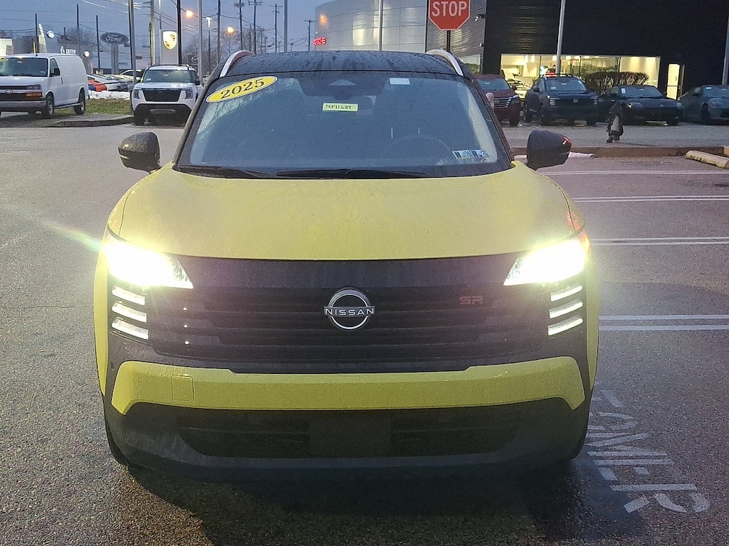 Used 2025 Nissan Kicks SR SUV