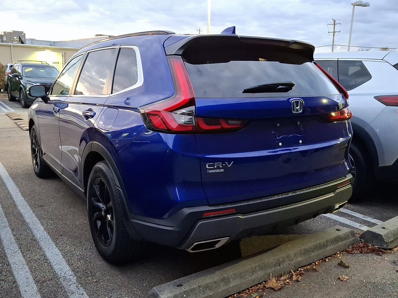 2023 Honda CR-V Hybrid Sport photo 3