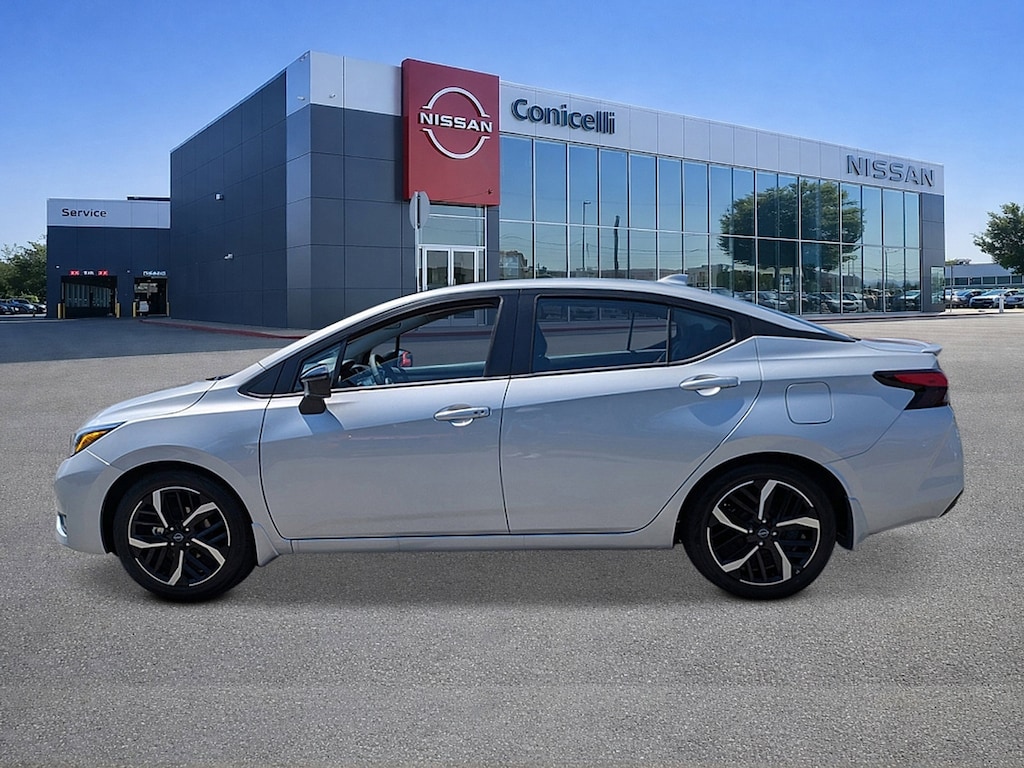 New 2025 Nissan Versa 1.6 SR Sedan