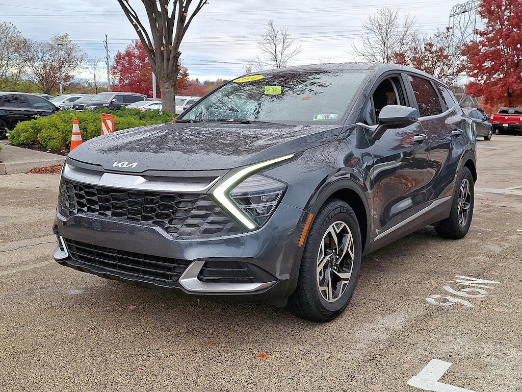 Used 2024 Kia Sportage LX SUV