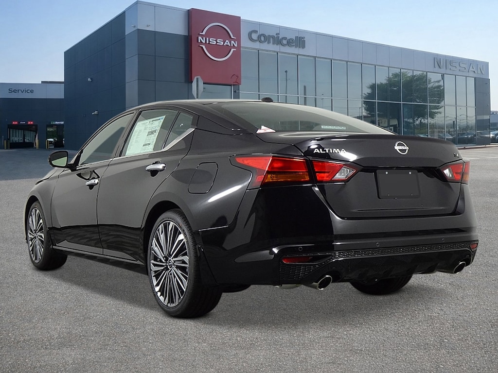 New 2025 Nissan Altima SL Sedan