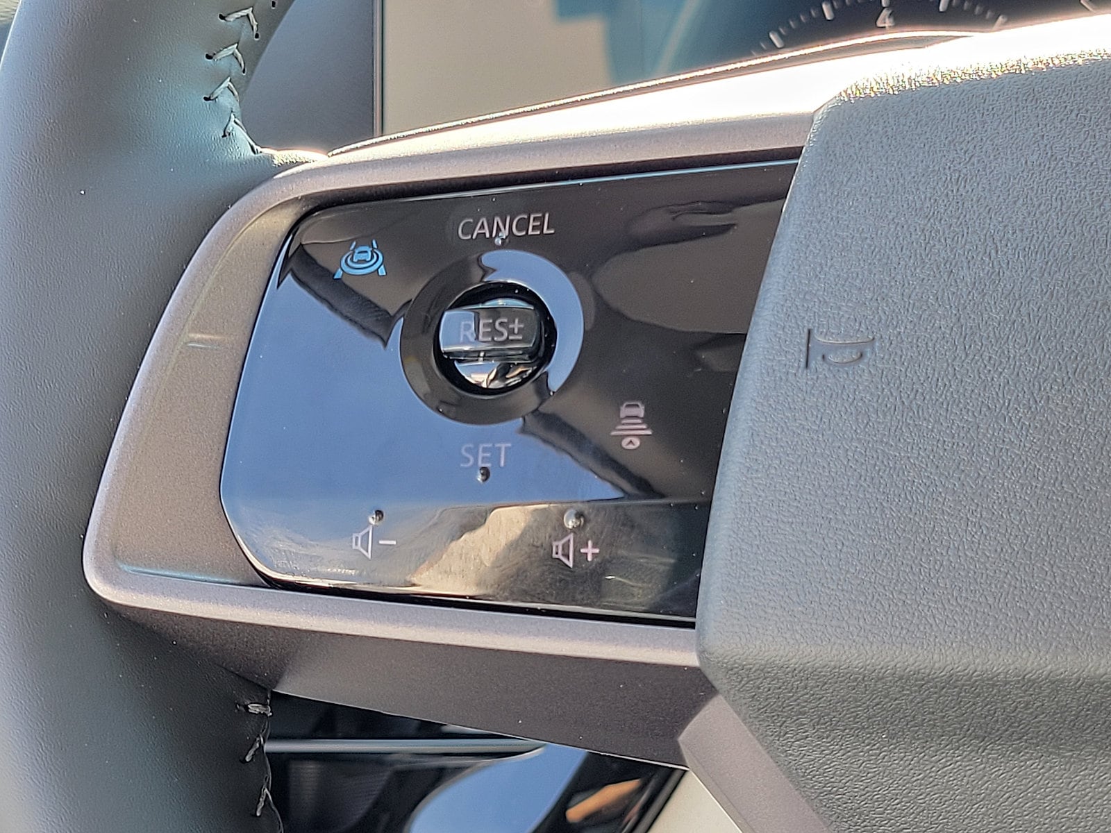 2025 Nissan Murano SL - Photo 35