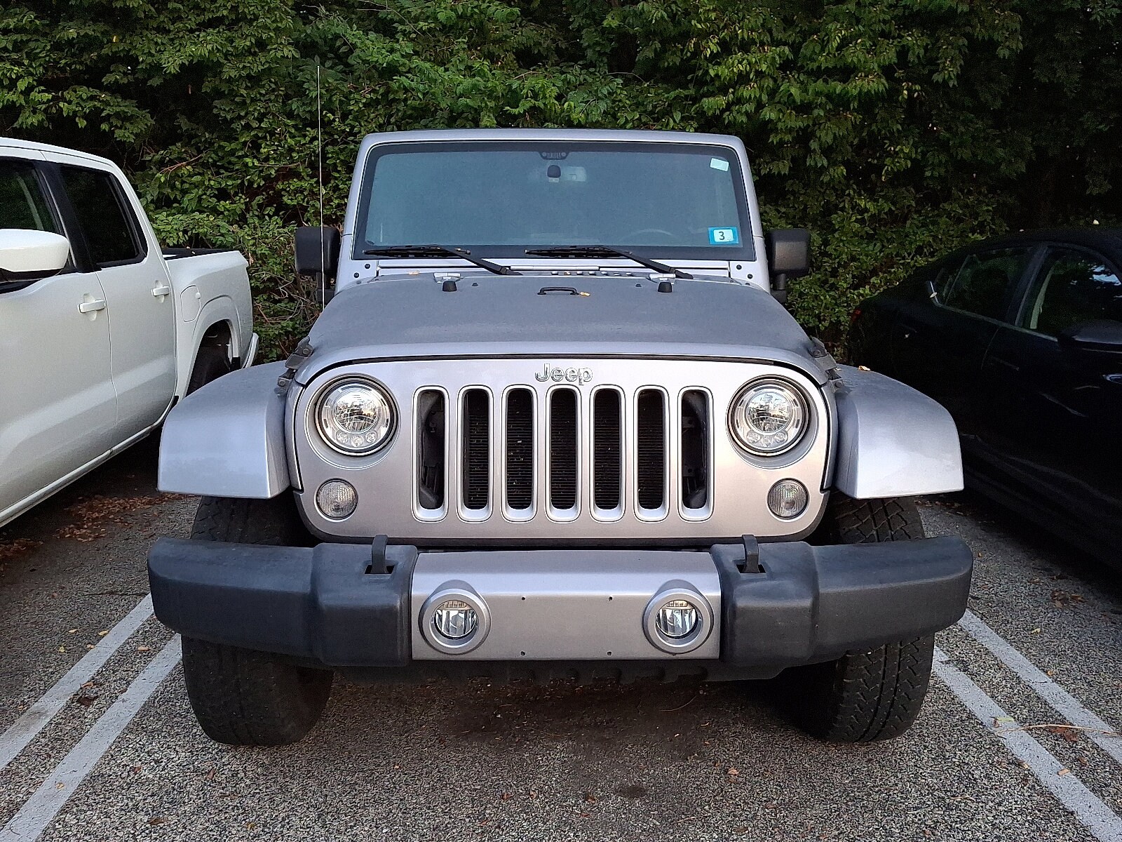 2017 Jeep Wrangler Unlimited Sahara photo 2