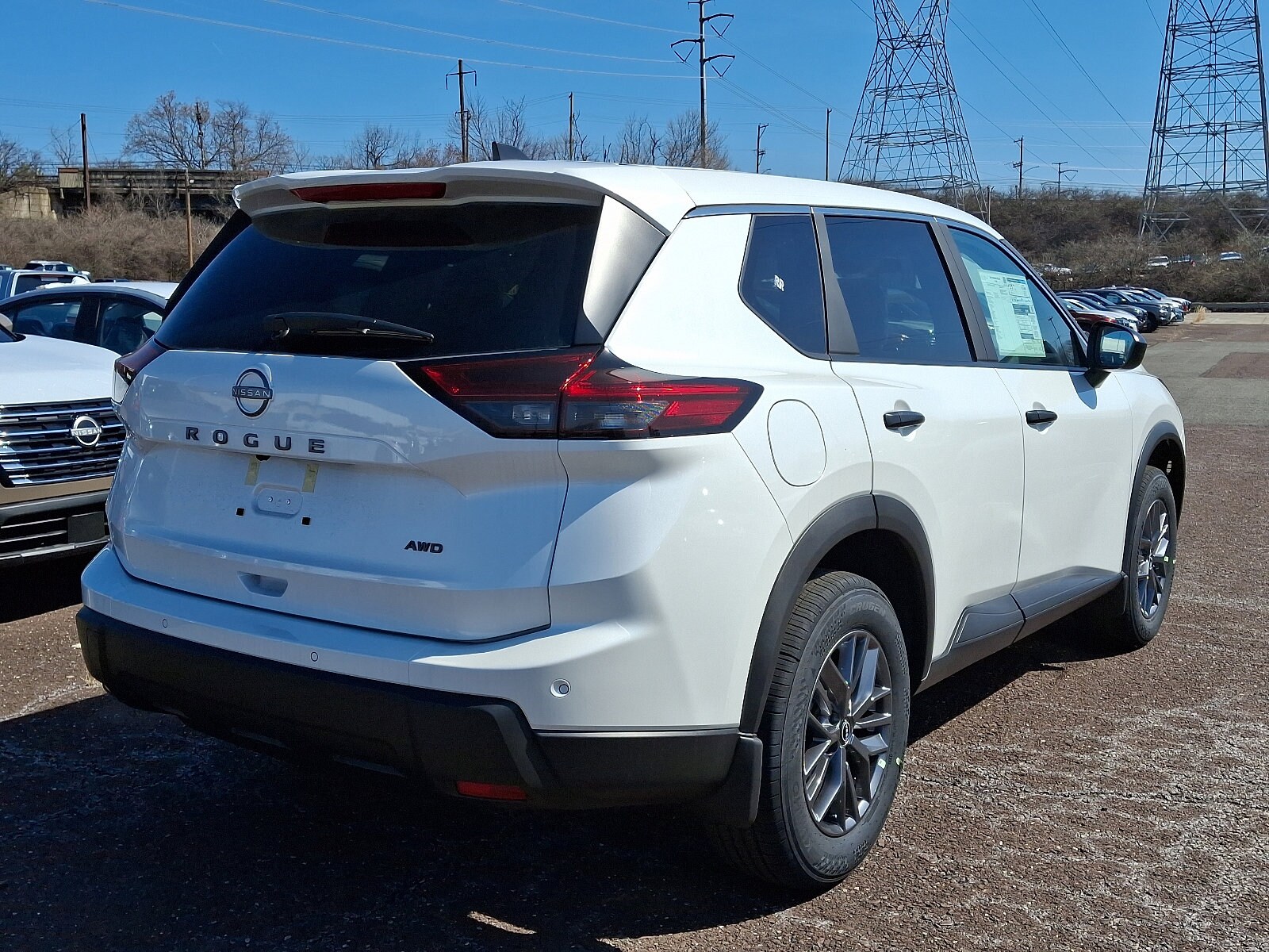 2025 Nissan Rogue S photo 4