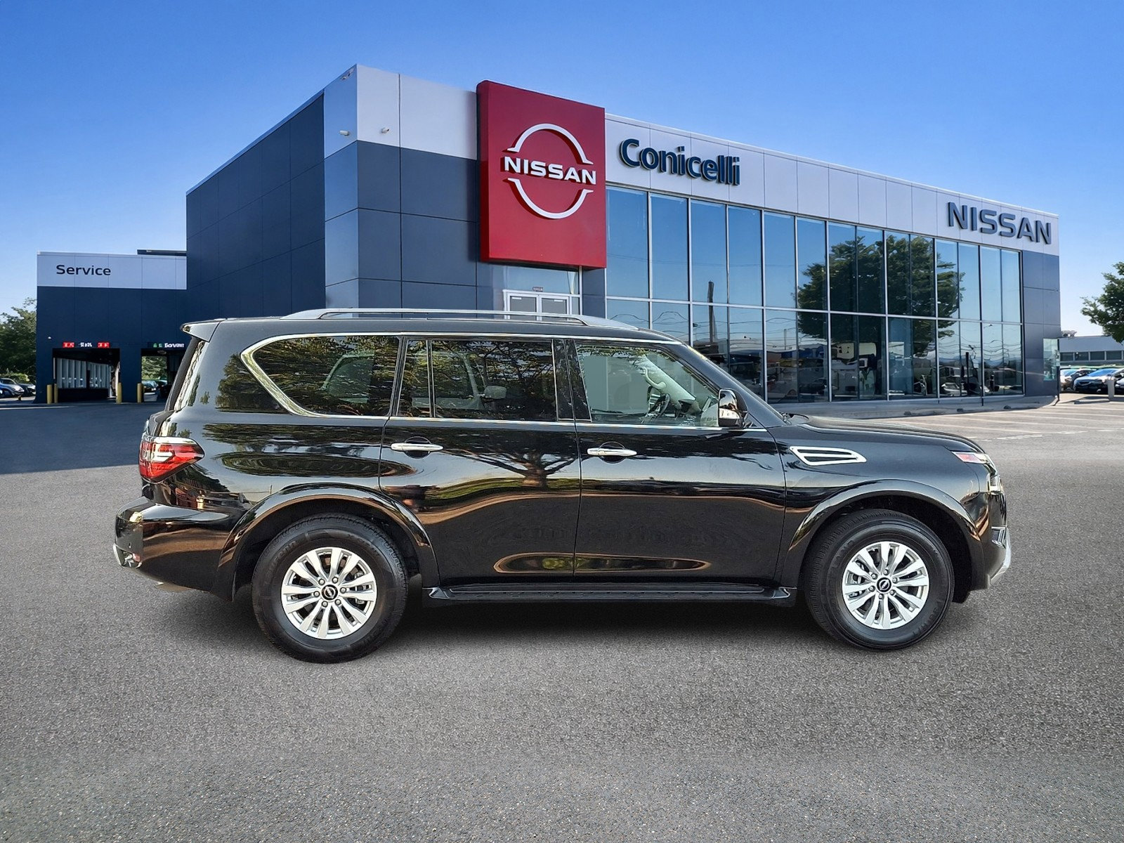2023 Nissan Armada SV - Photo 7