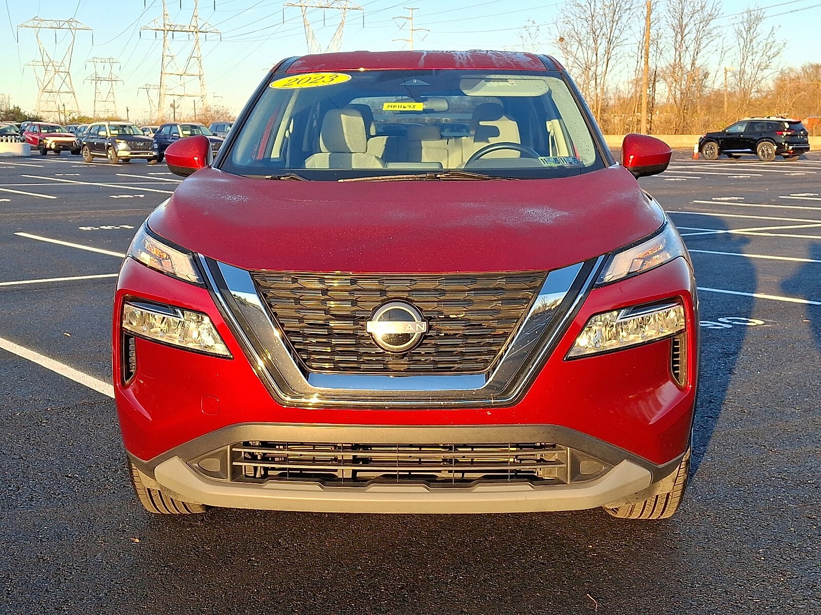 2023 Nissan Rogue SV photo 2