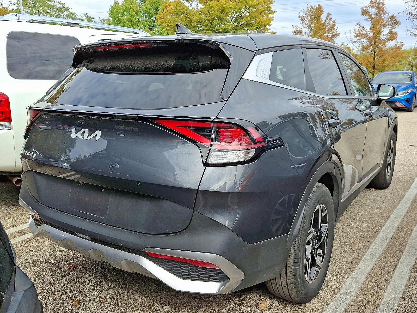 2024 Kia Sportage LX photo 4