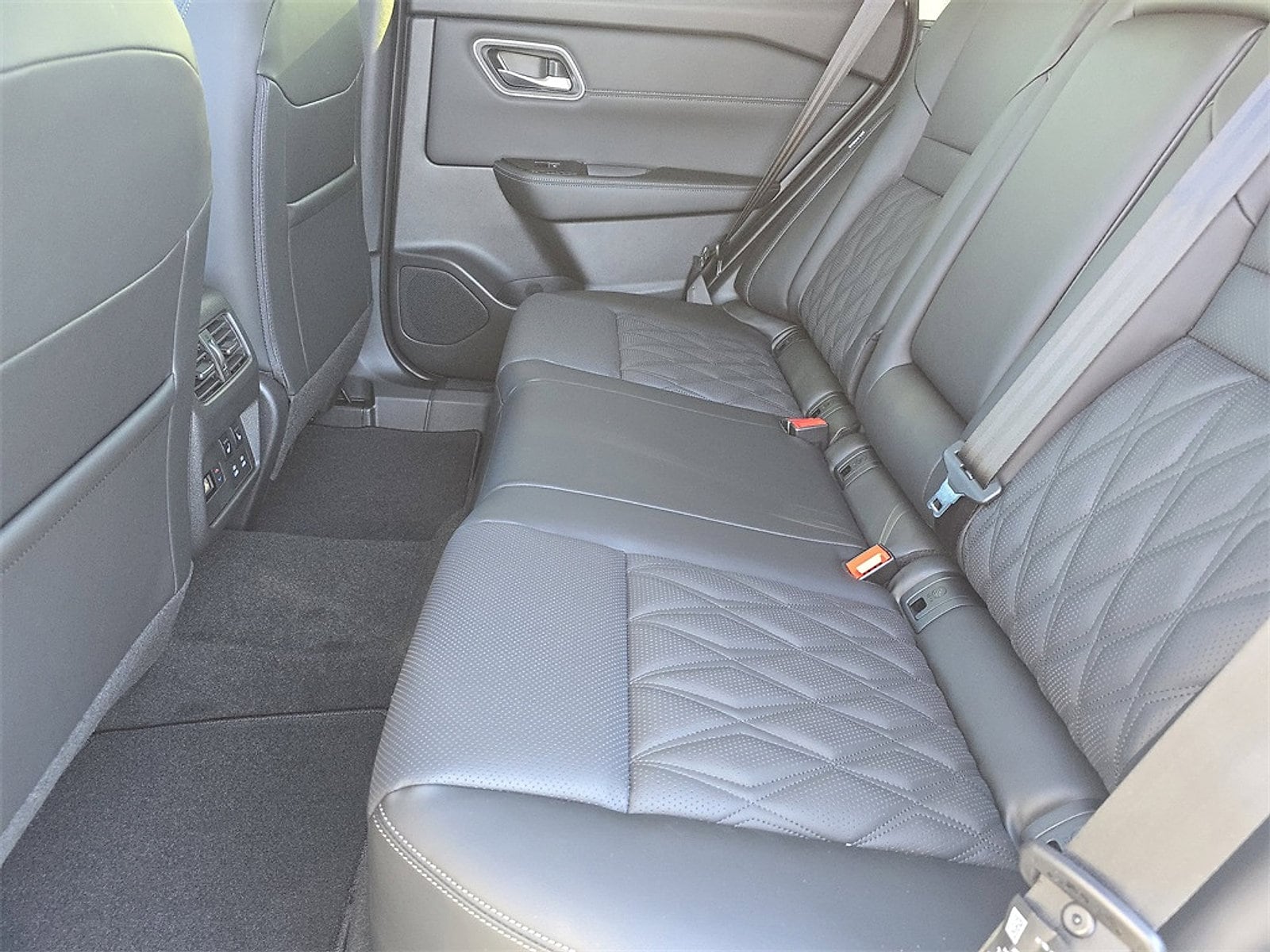 2026 Nissan Rogue Platinum - Photo 24