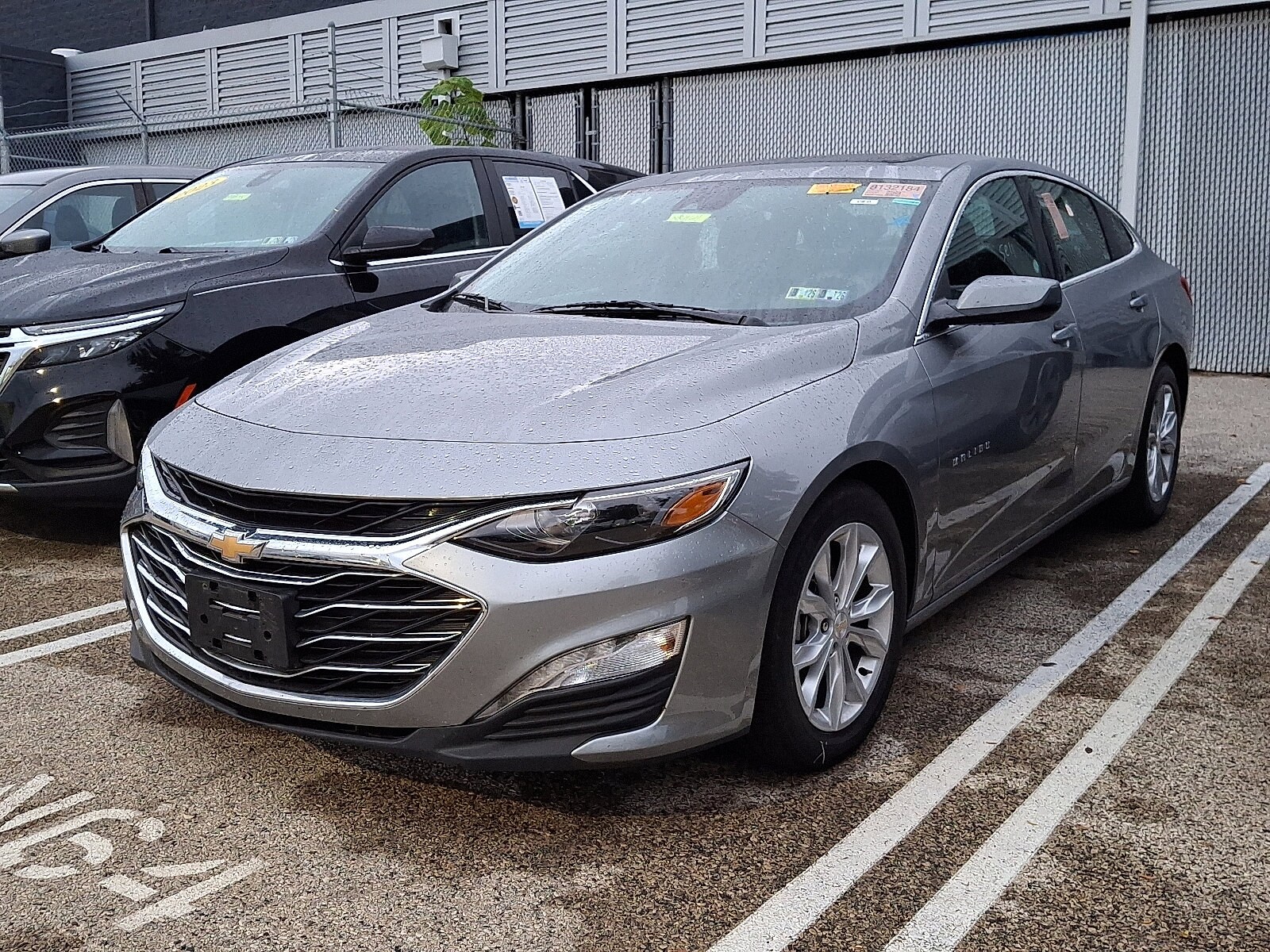 2024 Chevrolet Malibu 1LT photo 2