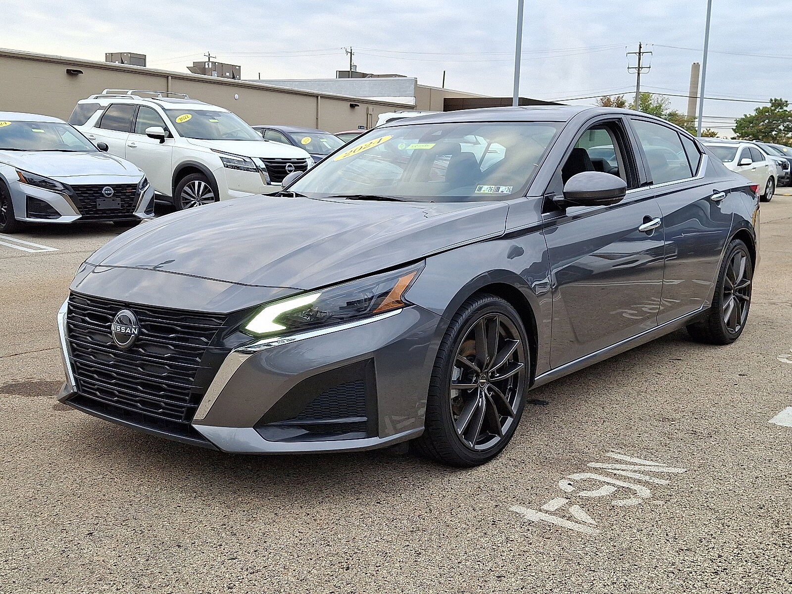 2023 Nissan Altima 2.5 SL photo 3