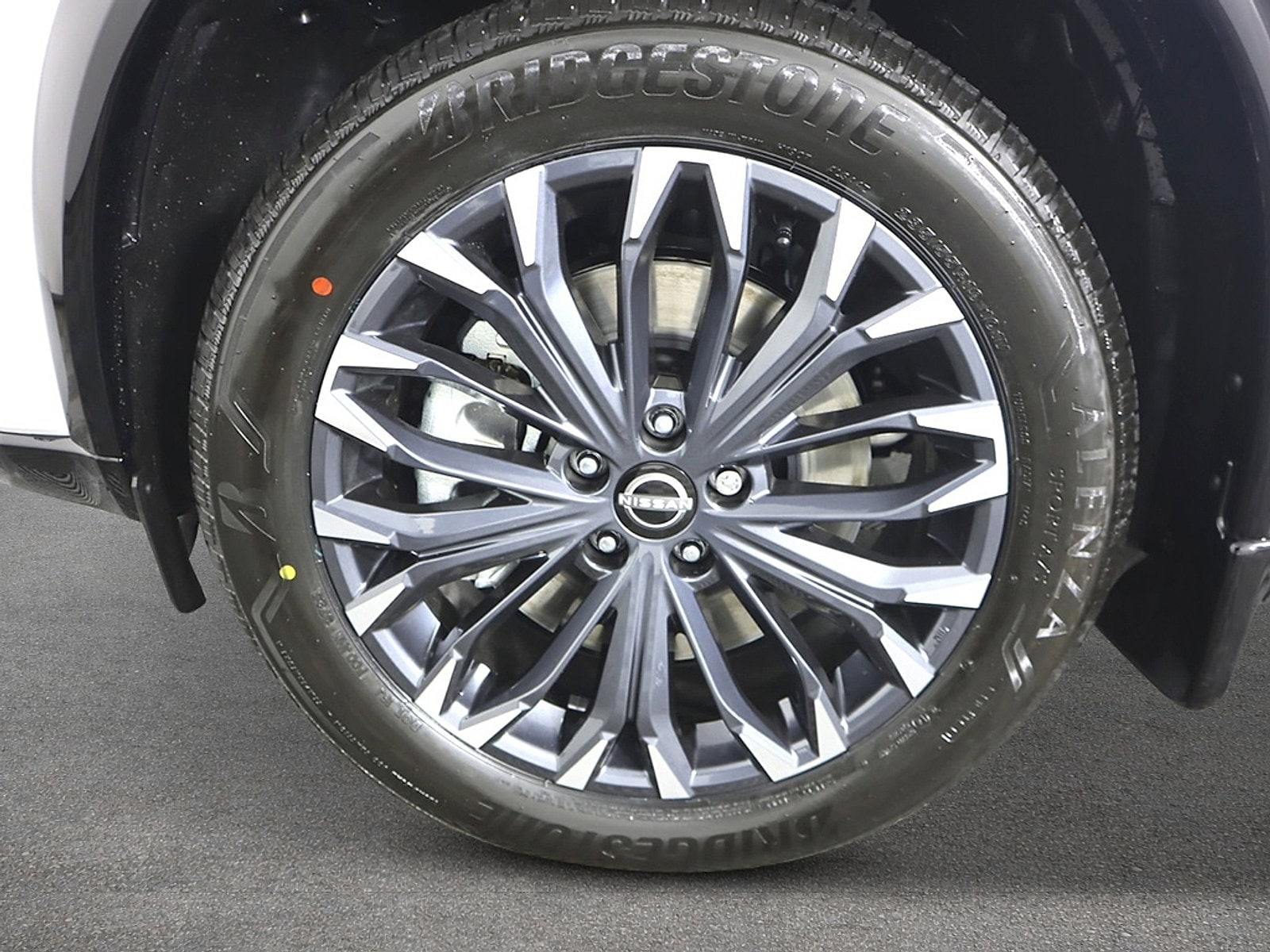 2026 Nissan Rogue Platinum - Photo 8