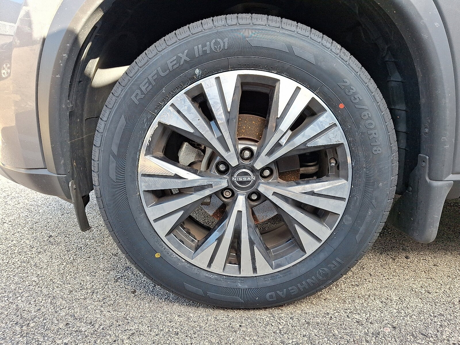 2023 Nissan Rogue SV photo 4