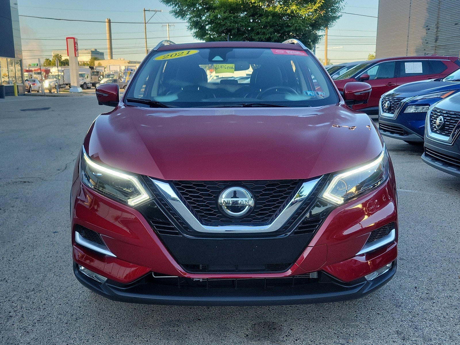 Used 2021 Nissan Rogue Sport SL with VIN JN1BJ1CW8MW449962 for sale in Conshohocken, PA