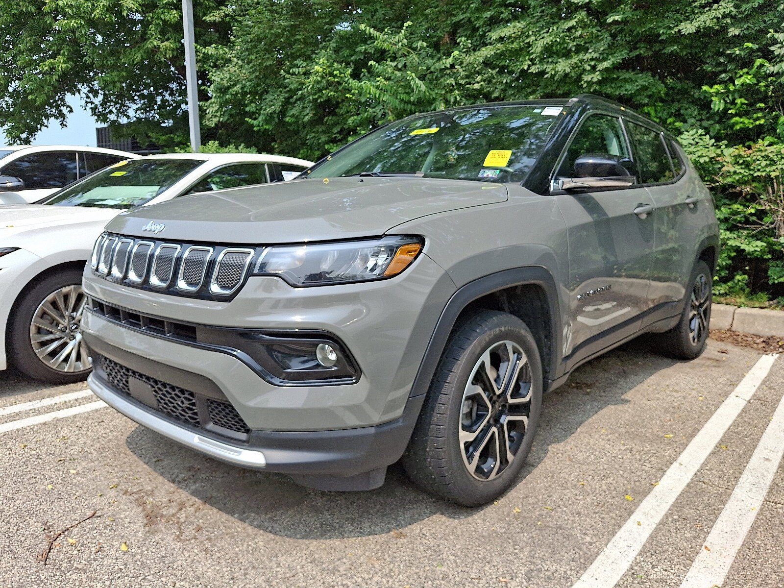 2022 Jeep Compass Limited photo 3