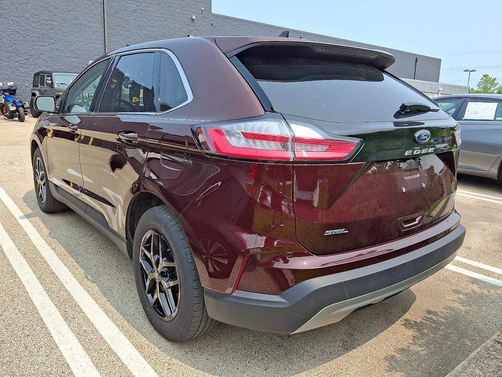 2024 Ford Edge SEL photo 4