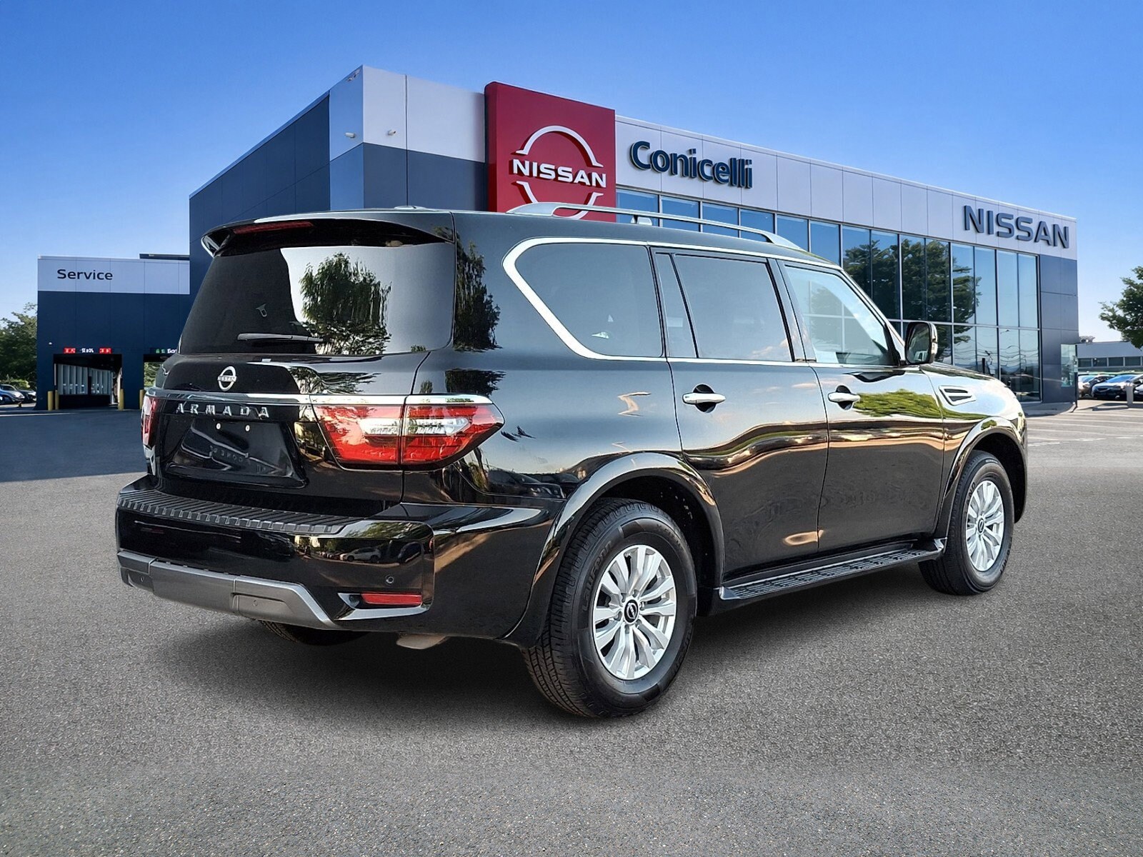 2023 Nissan Armada SV - Photo 6