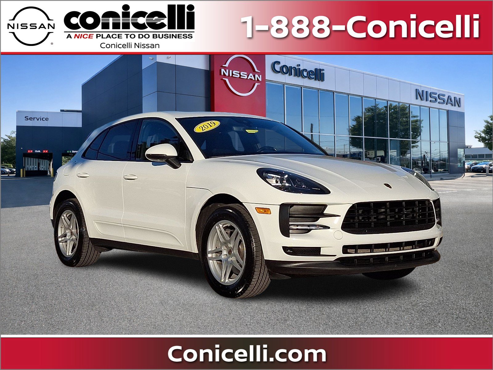 2019 Porsche Macan -'s photo