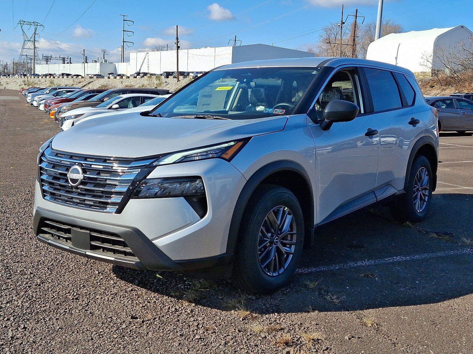 2025 Nissan Rogue S photo 2