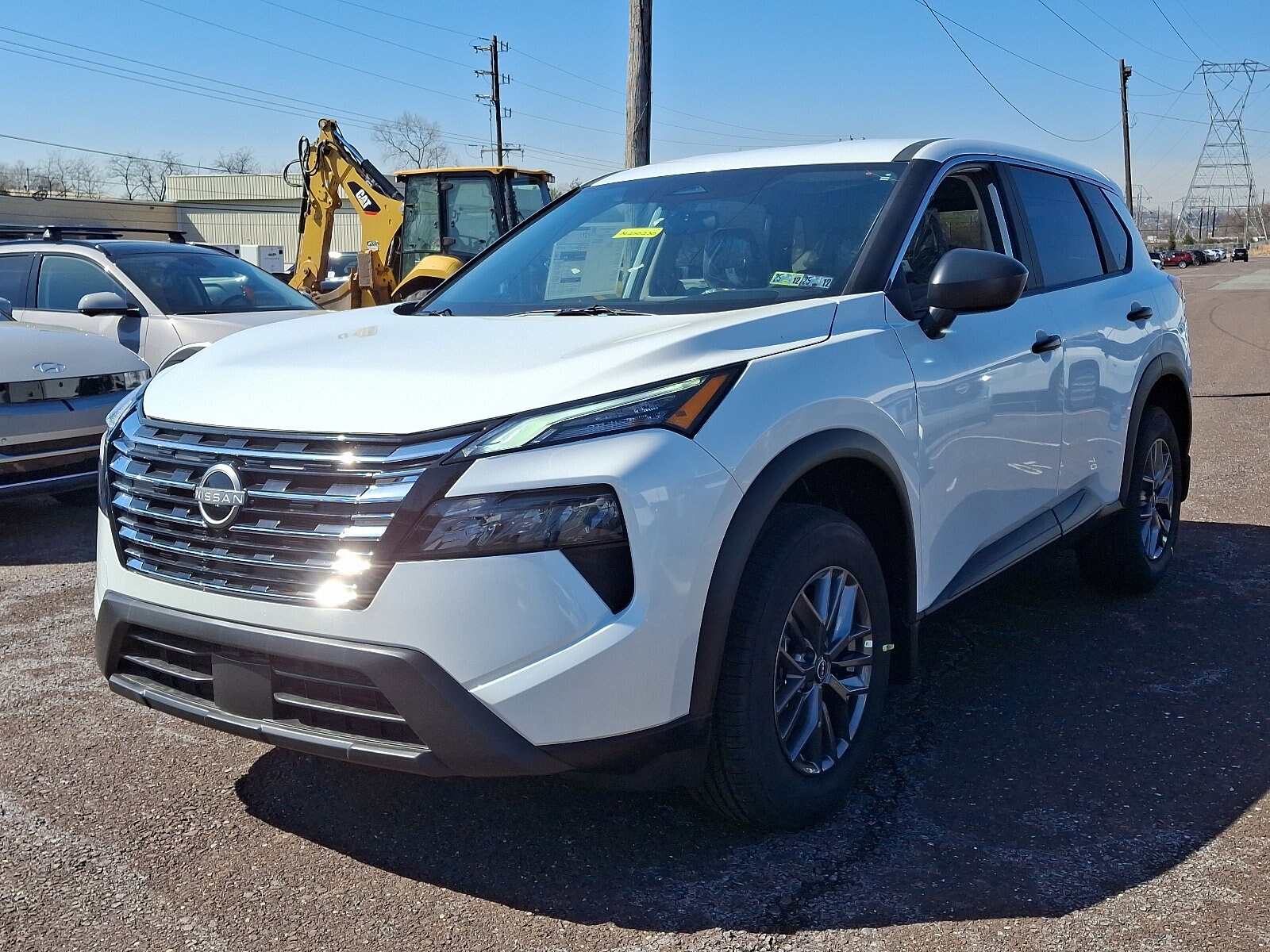 2025 Nissan Rogue S photo 2