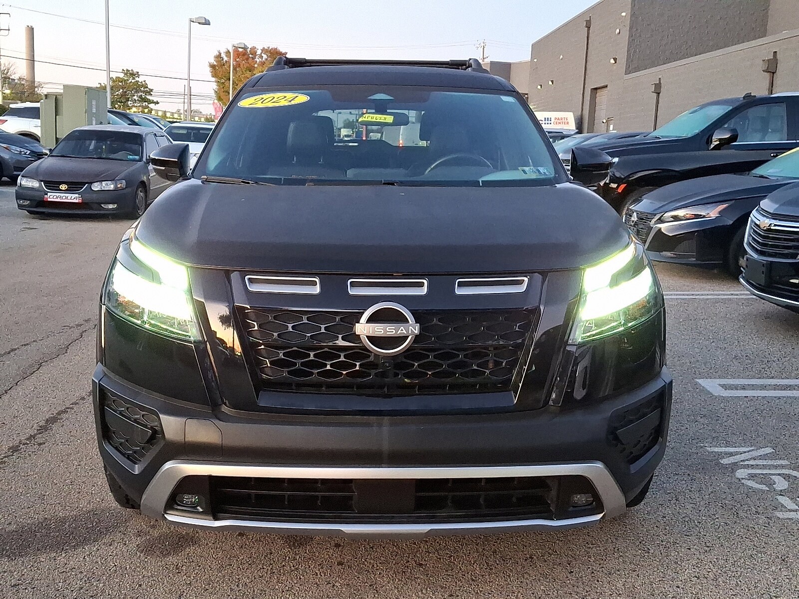 2024 Nissan Pathfinder Rock Creek photo 2