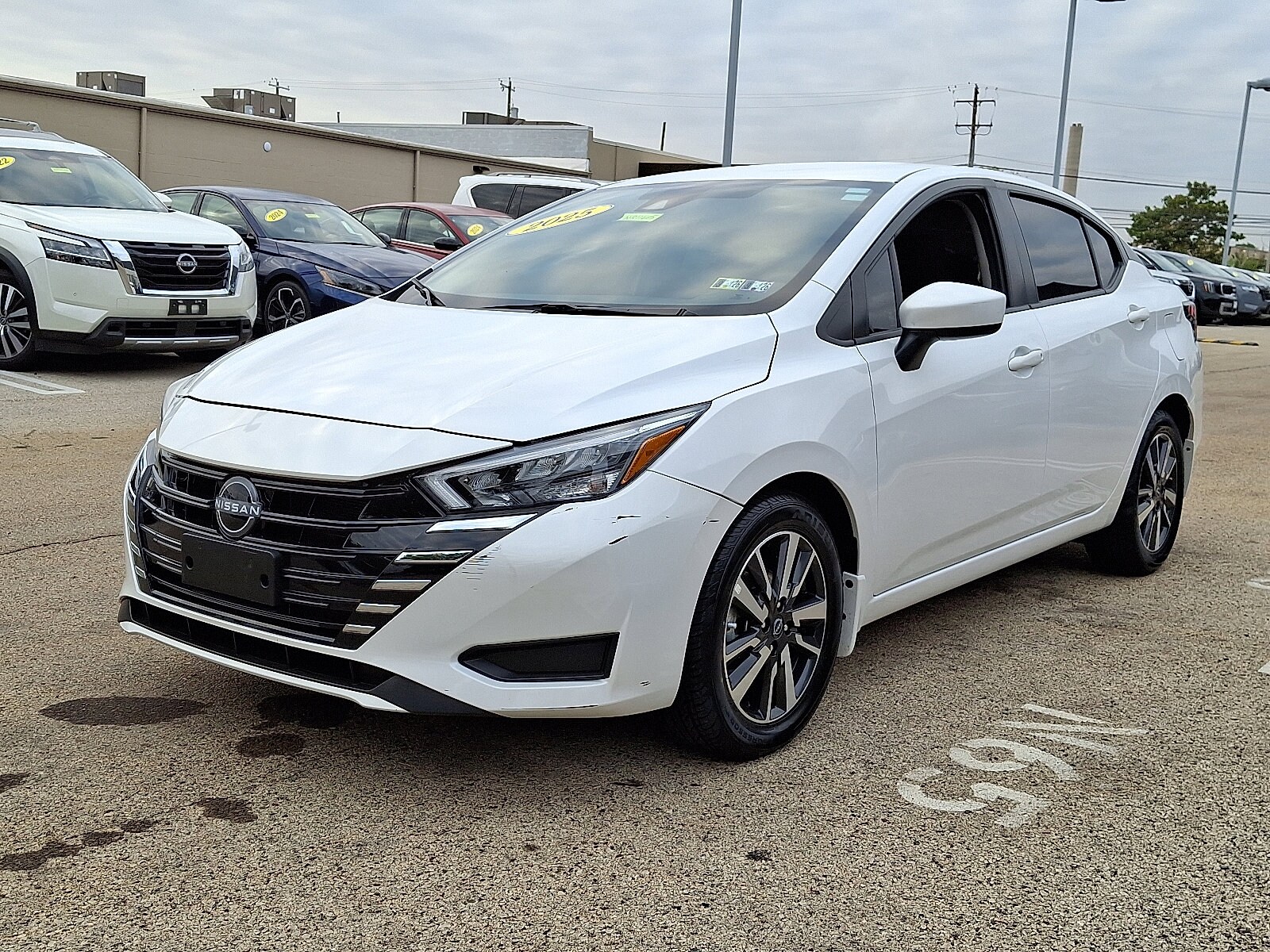 2025 Nissan Versa SV Sedan photo 3