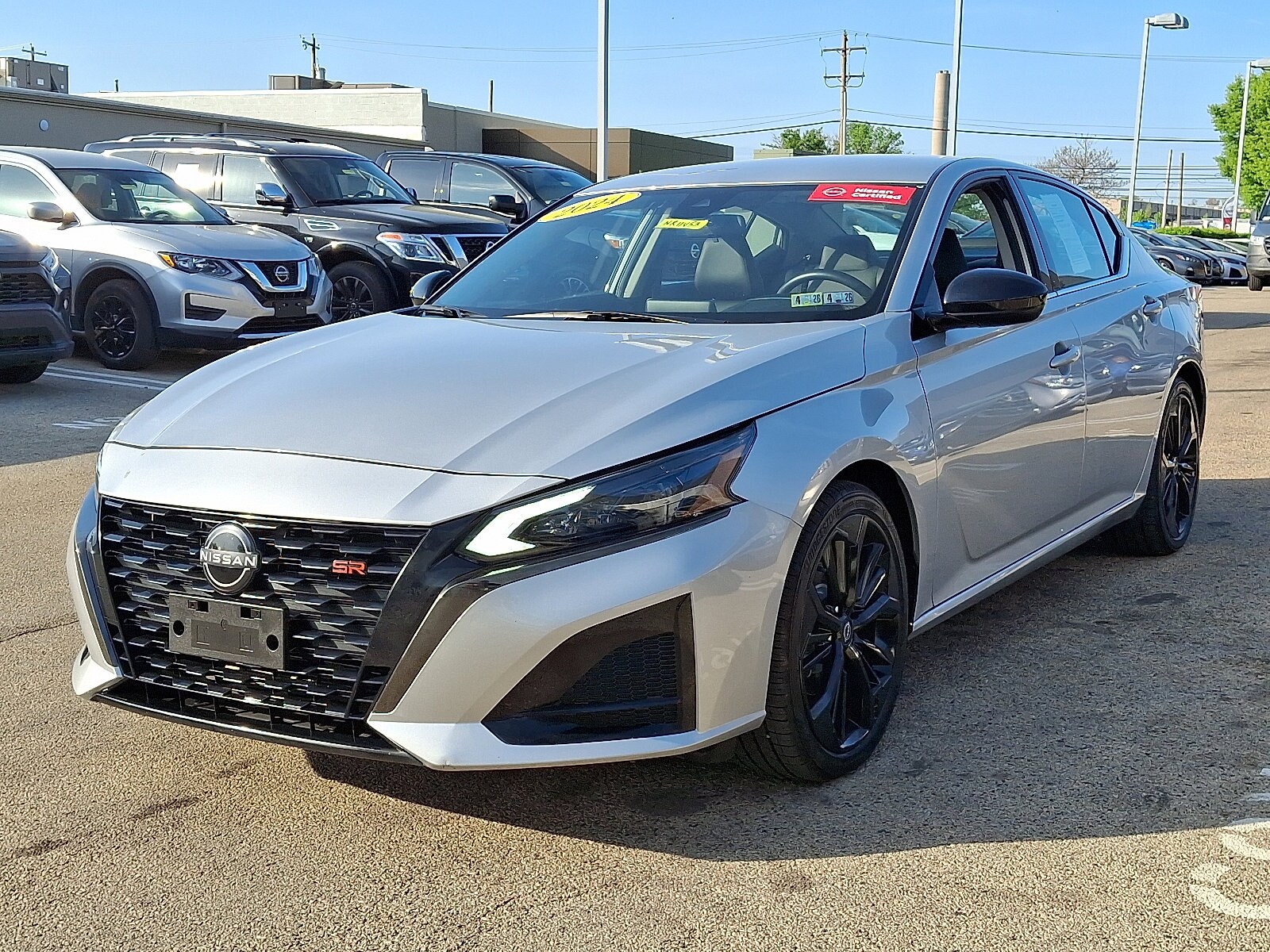 2024 Nissan Altima 2.5 SR photo 3