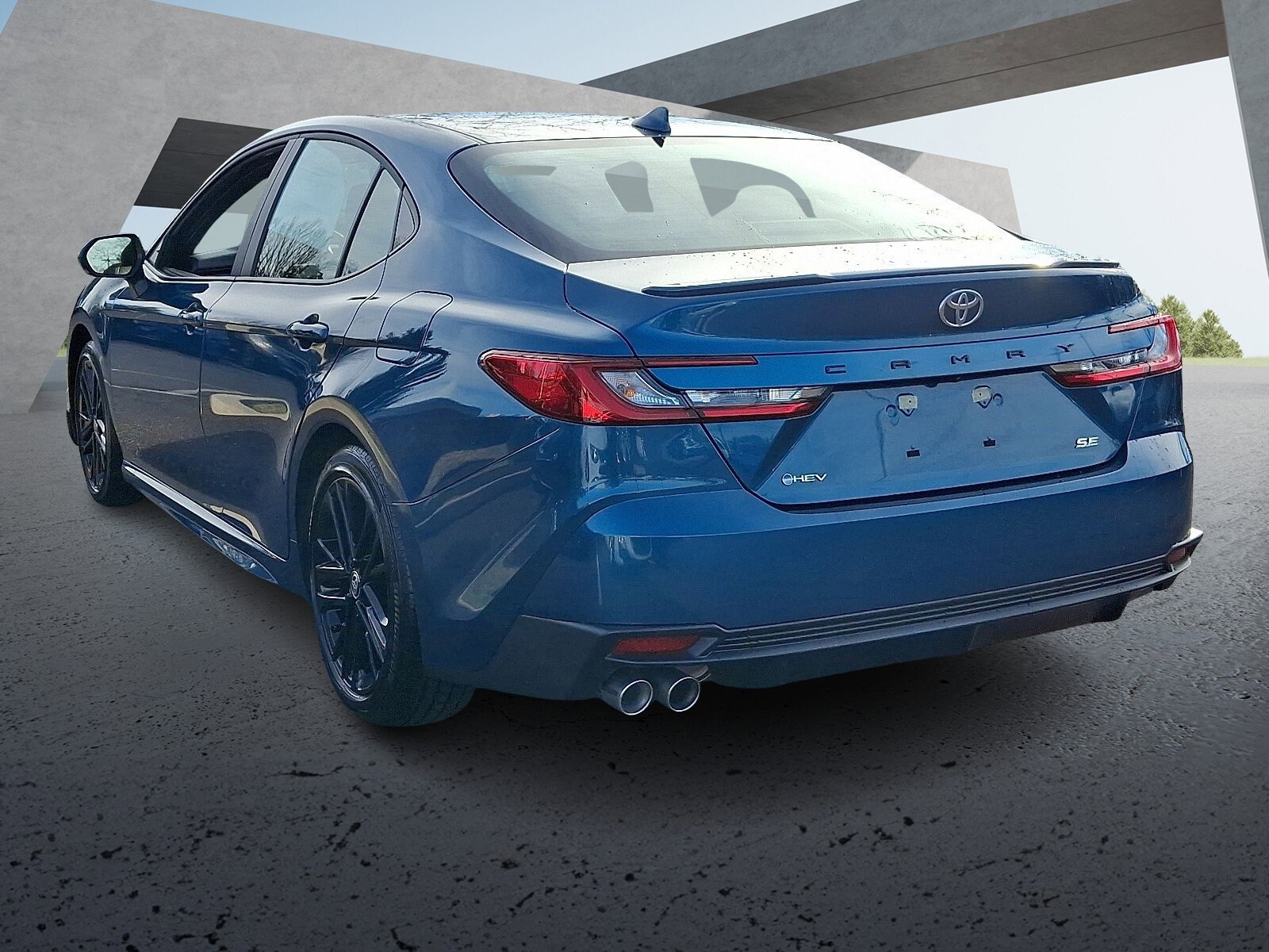 2025 Toyota Camry SE photo 4