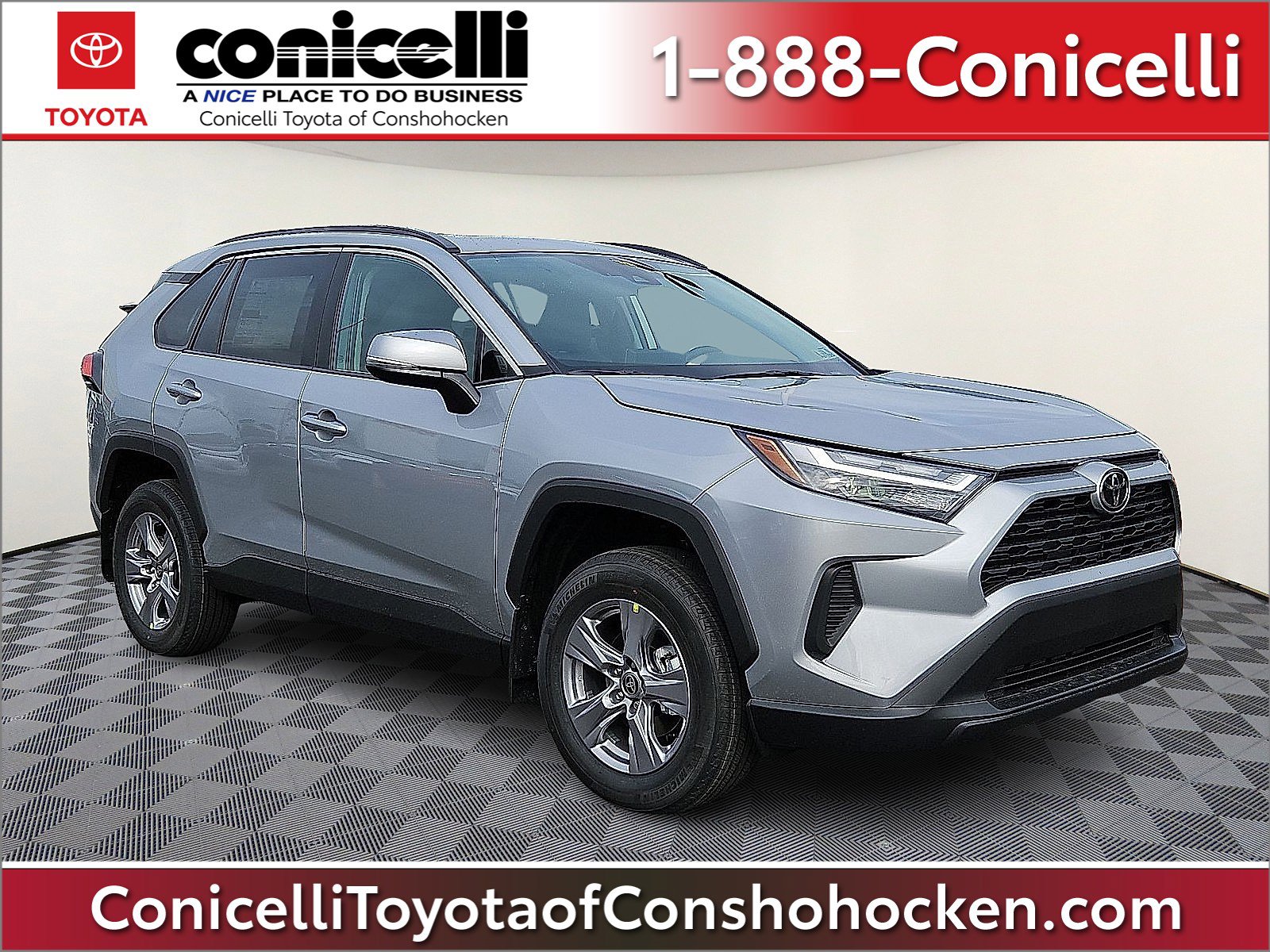 2025 Toyota RAV4 XLE's photo