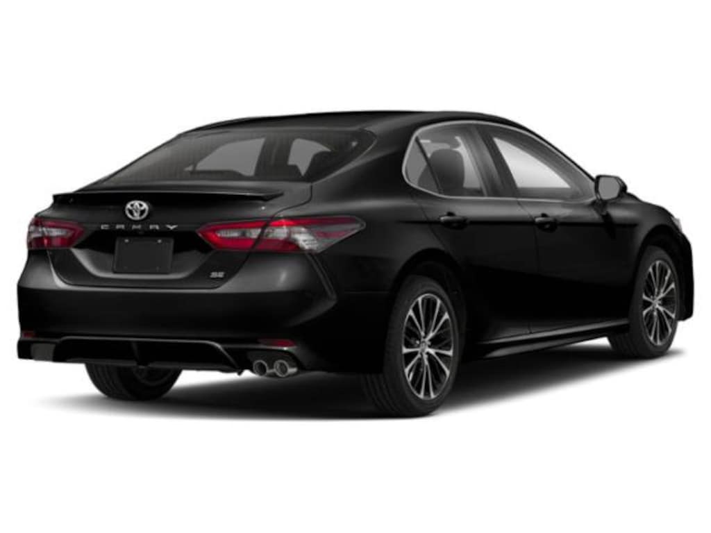 Used 2018 Toyota Camry SE Sedan