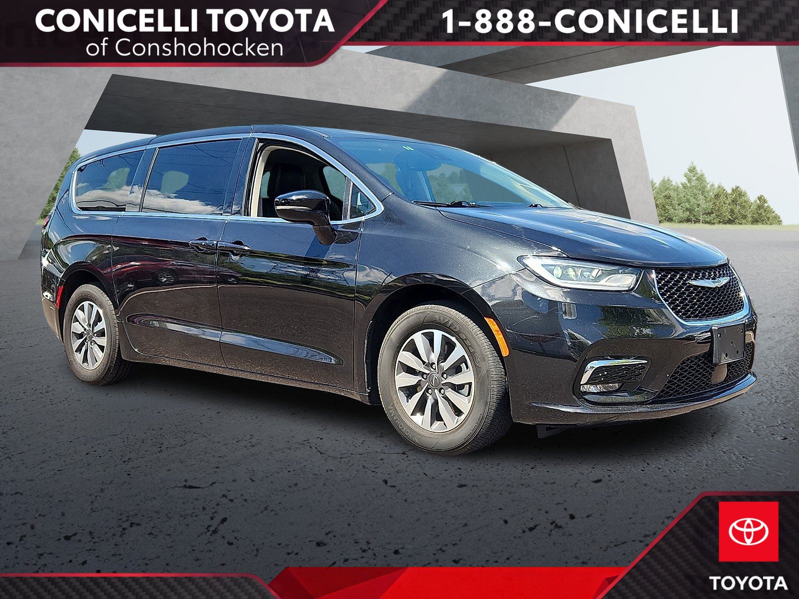 Used 2024 Chrysler Pacifica Hybrid Select Minivan