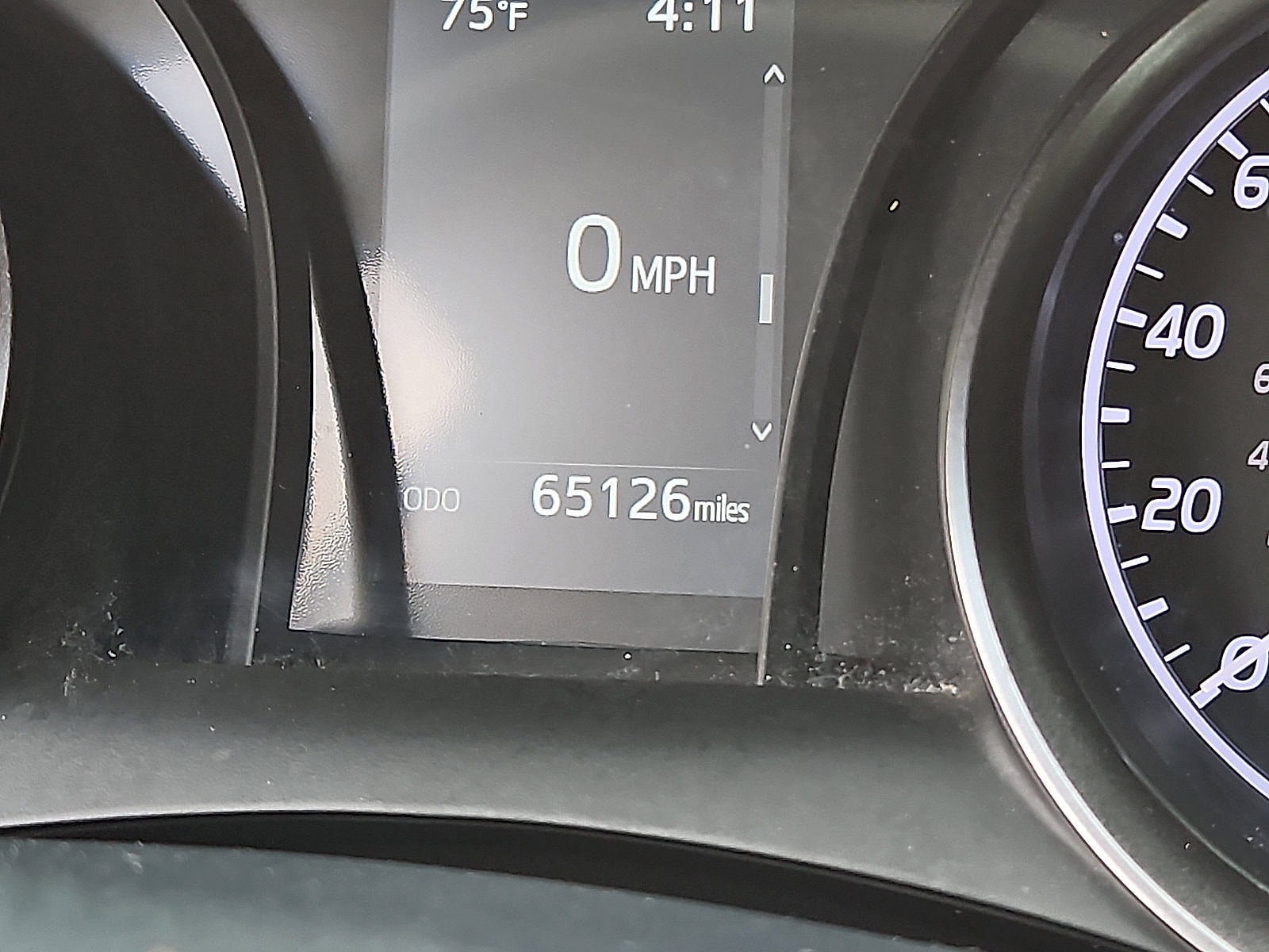 2023 Toyota Camry SE - Photo 19