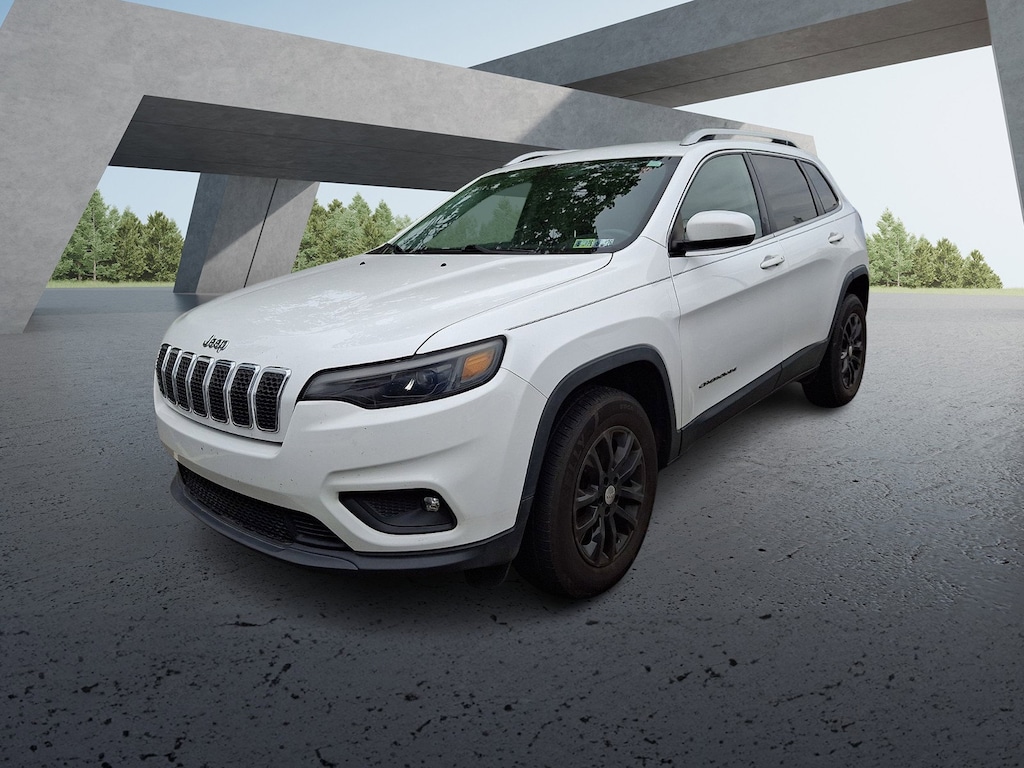 Used 2019 Jeep Cherokee Latitude Plus Sport Utility