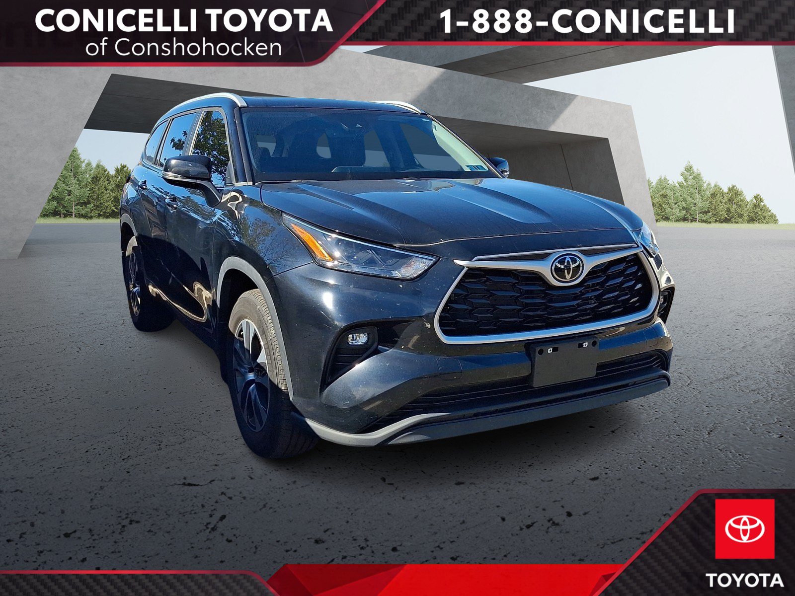 Used 2024 Toyota Highlander XLE Sport Utility