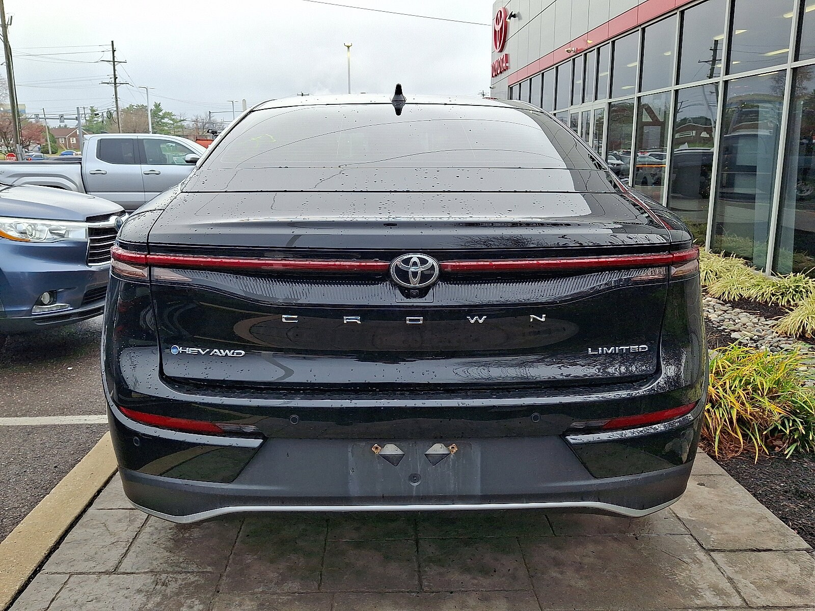 2024 Toyota Crown Limited photo 4