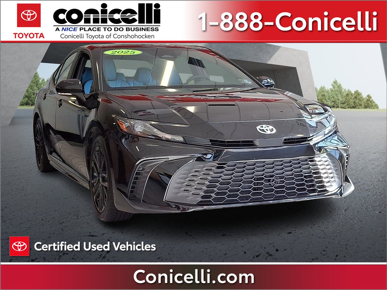 2025 Toyota Camry SE's photo