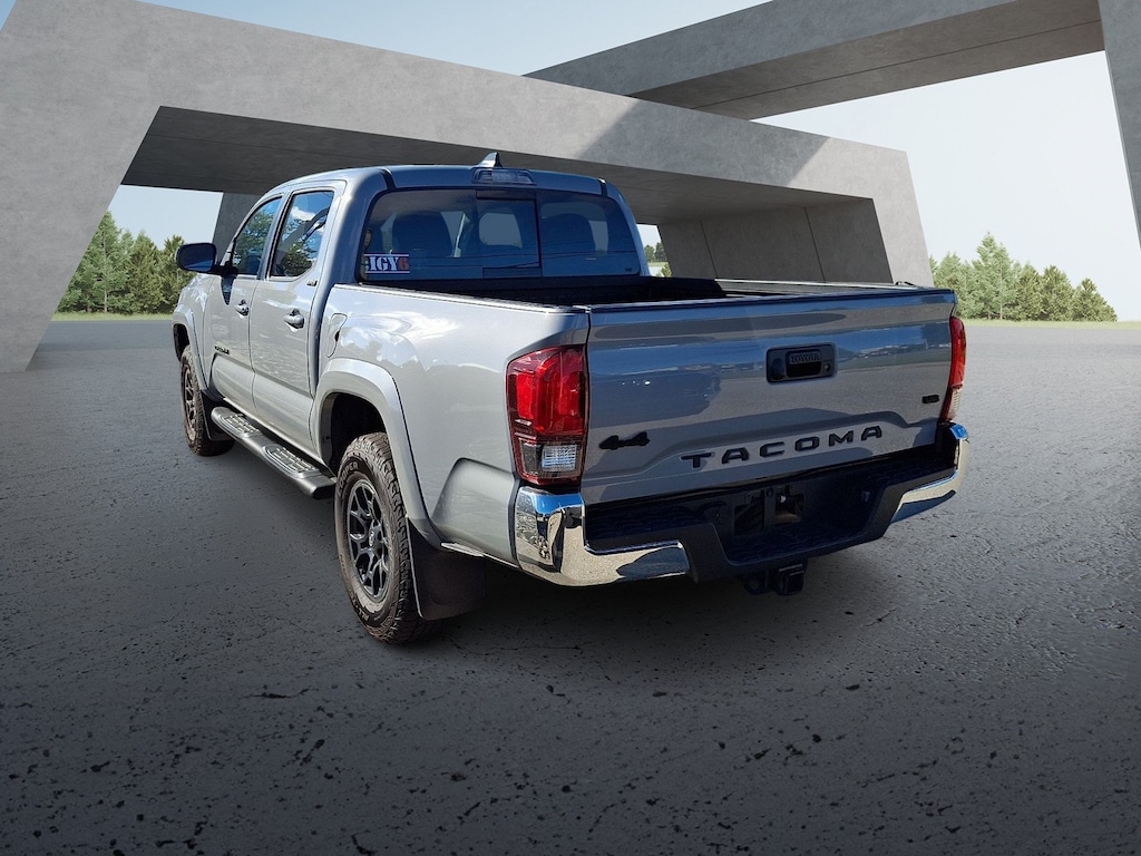 Used 2021 Toyota Tacoma 4WD SR5 Truck
