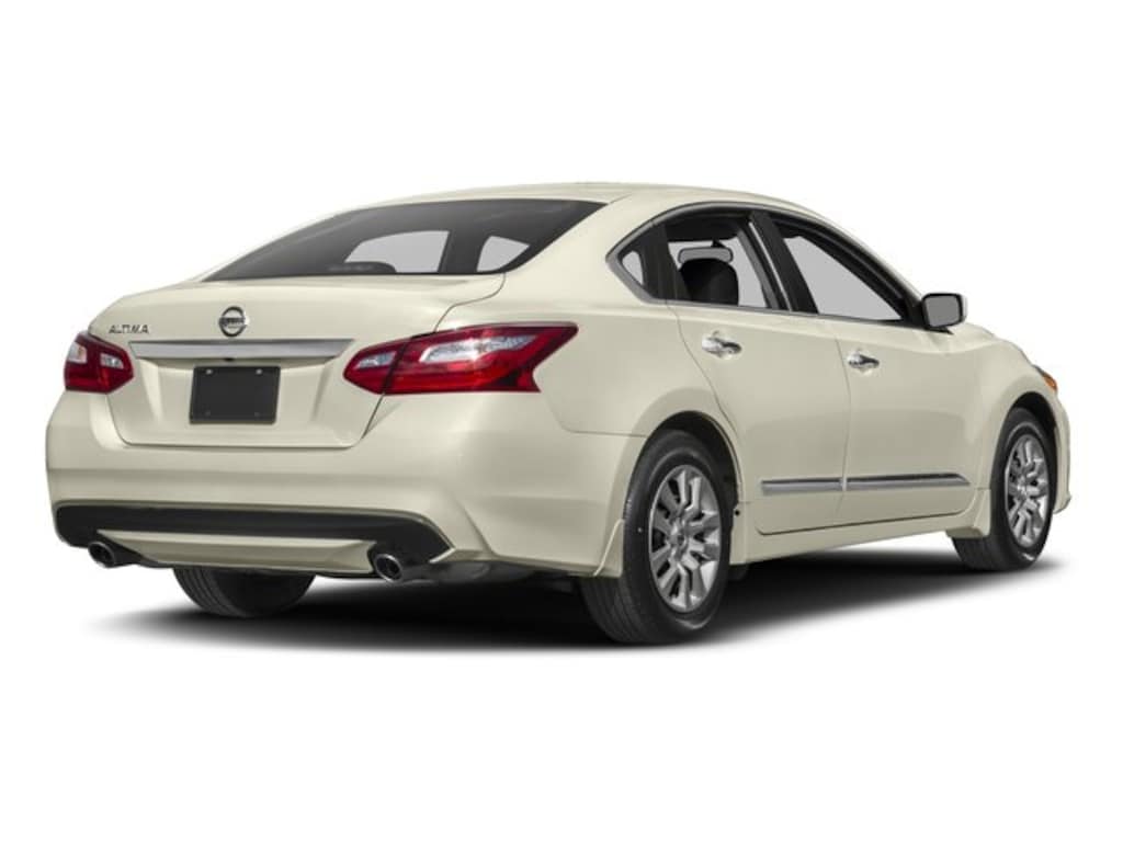 Used 2017 Nissan Altima 2.5 SV Sedan