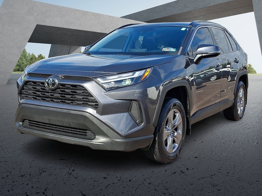 Used 2022 Toyota RAV4 XLE Sport Utility