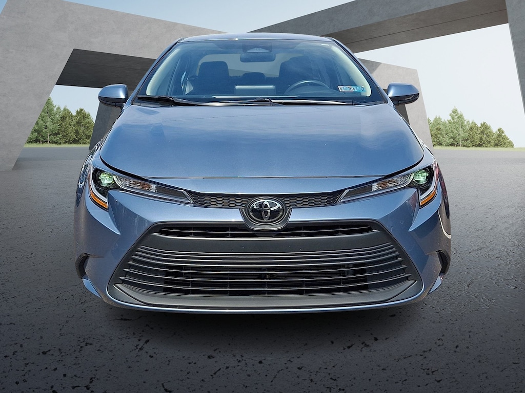 Certified 2025 Toyota Corolla LE Sedan