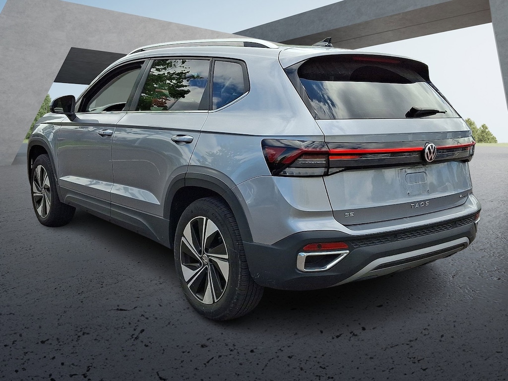 Used 2025 Volkswagen Taos SE Sport Utility