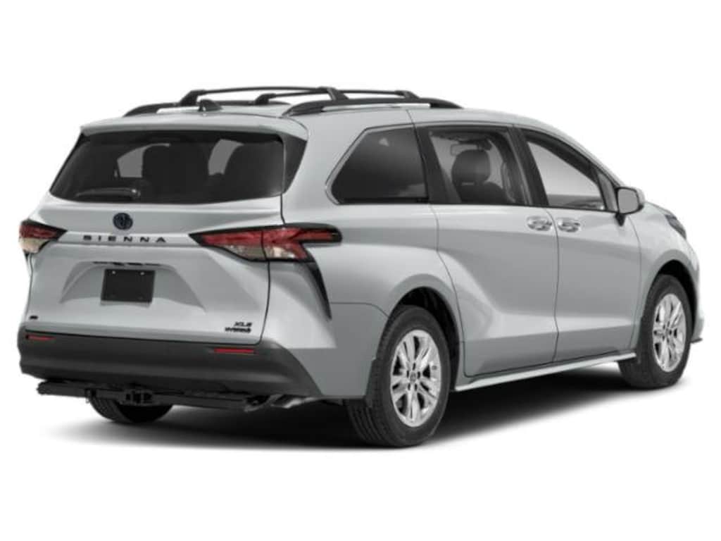 Used 2022 Toyota Sienna XLE Woodland Edition Minivan