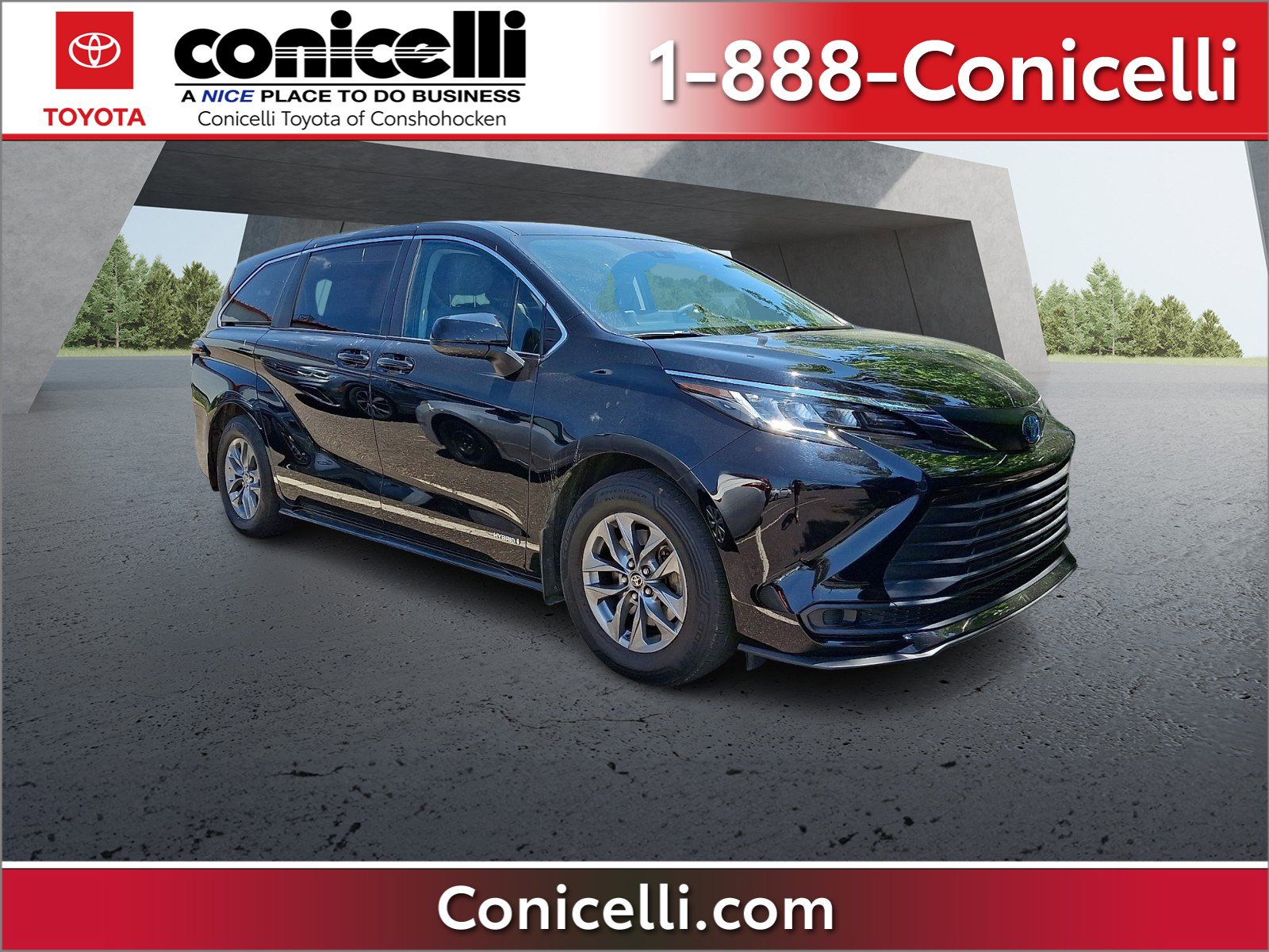 2021 Toyota Sienna LE 8-Passenger Hybrid FWD's photo