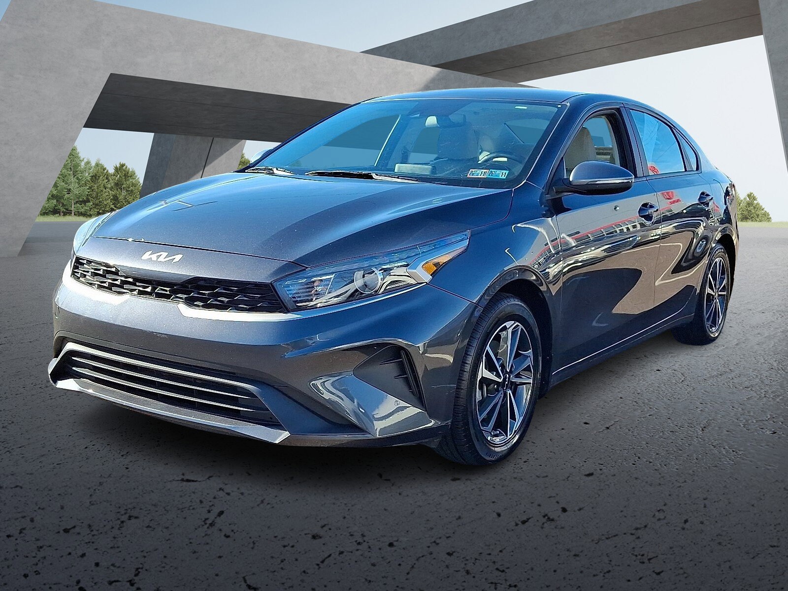 2023 Kia Forte LXS photo 3