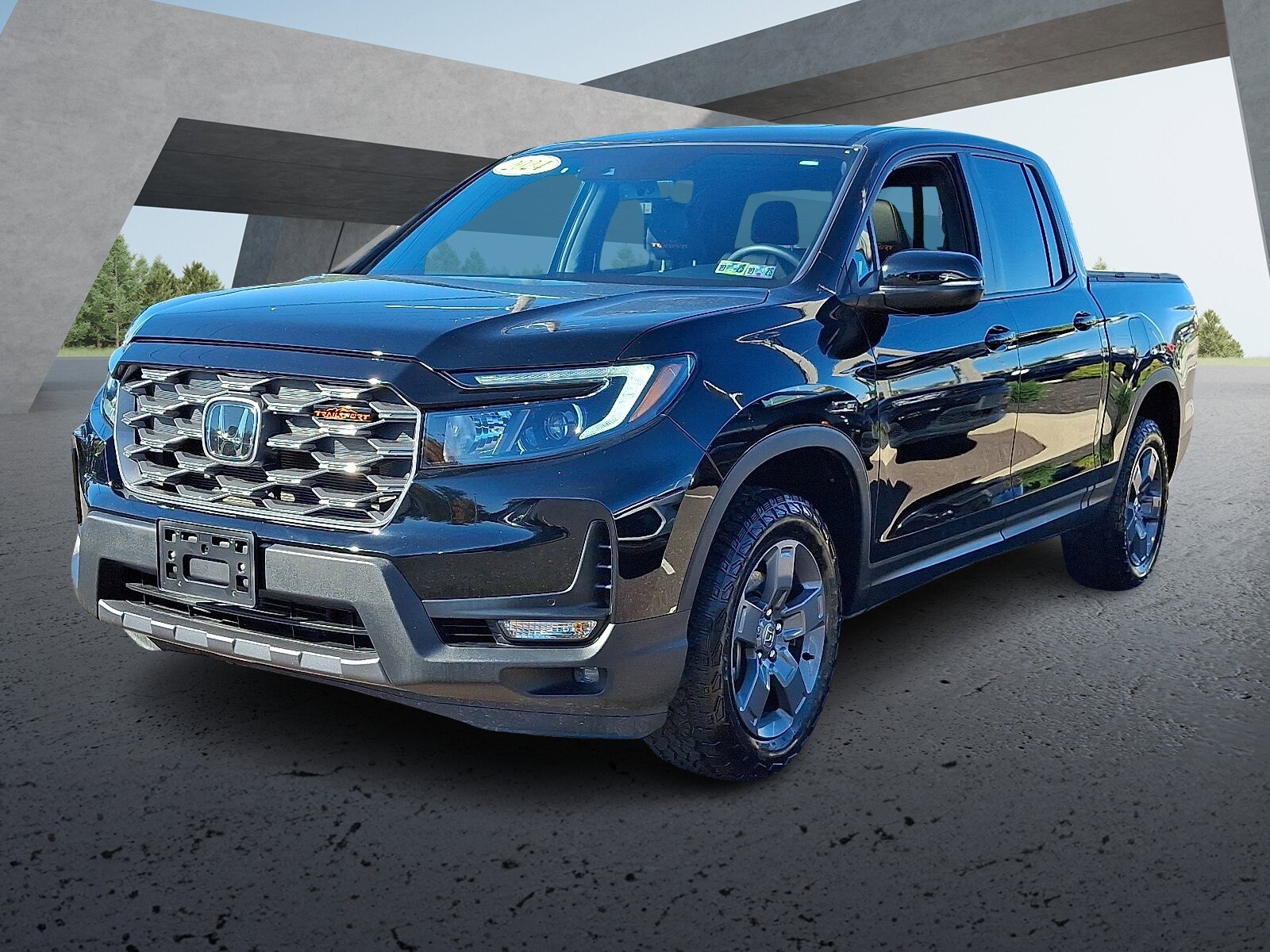 2024 Honda Ridgeline TrailSport photo 2
