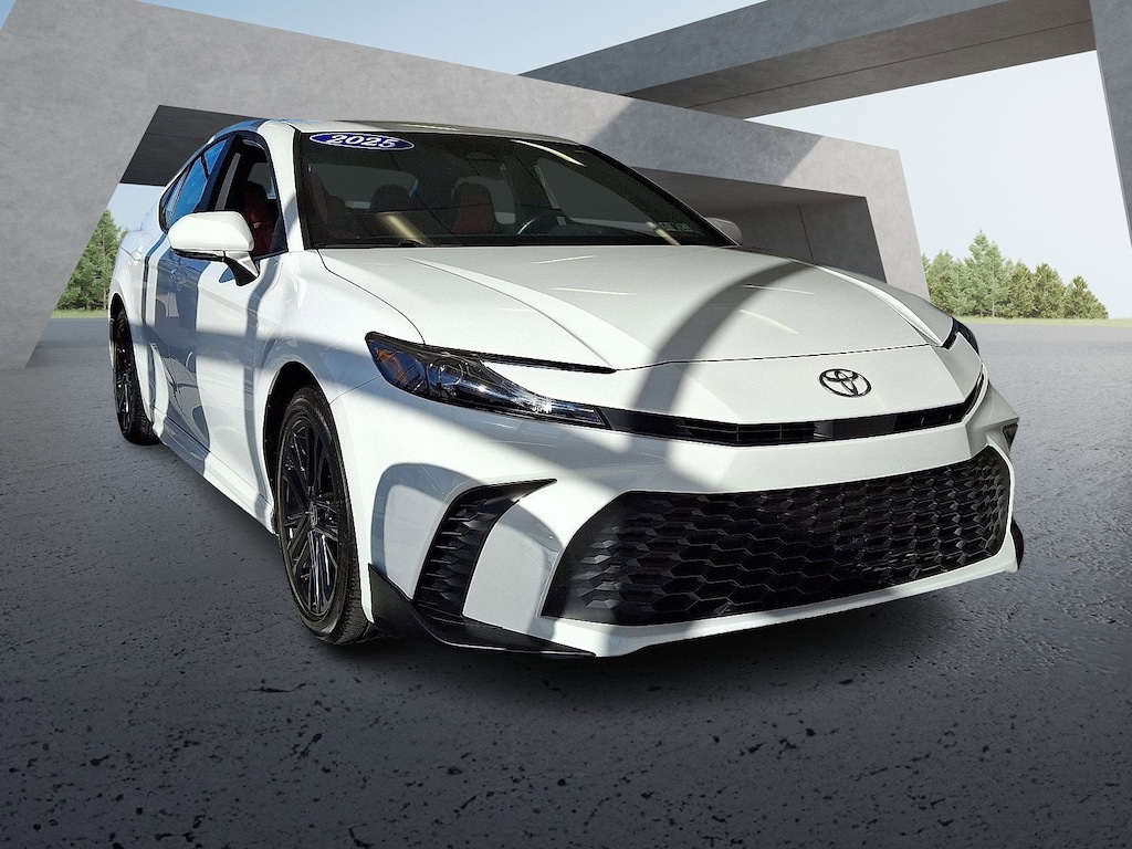 Certified 2025 Toyota Camry SE Sedan