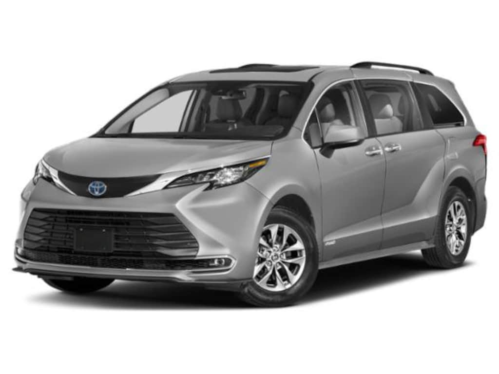Used 2024 Toyota Sienna XLE Minivan