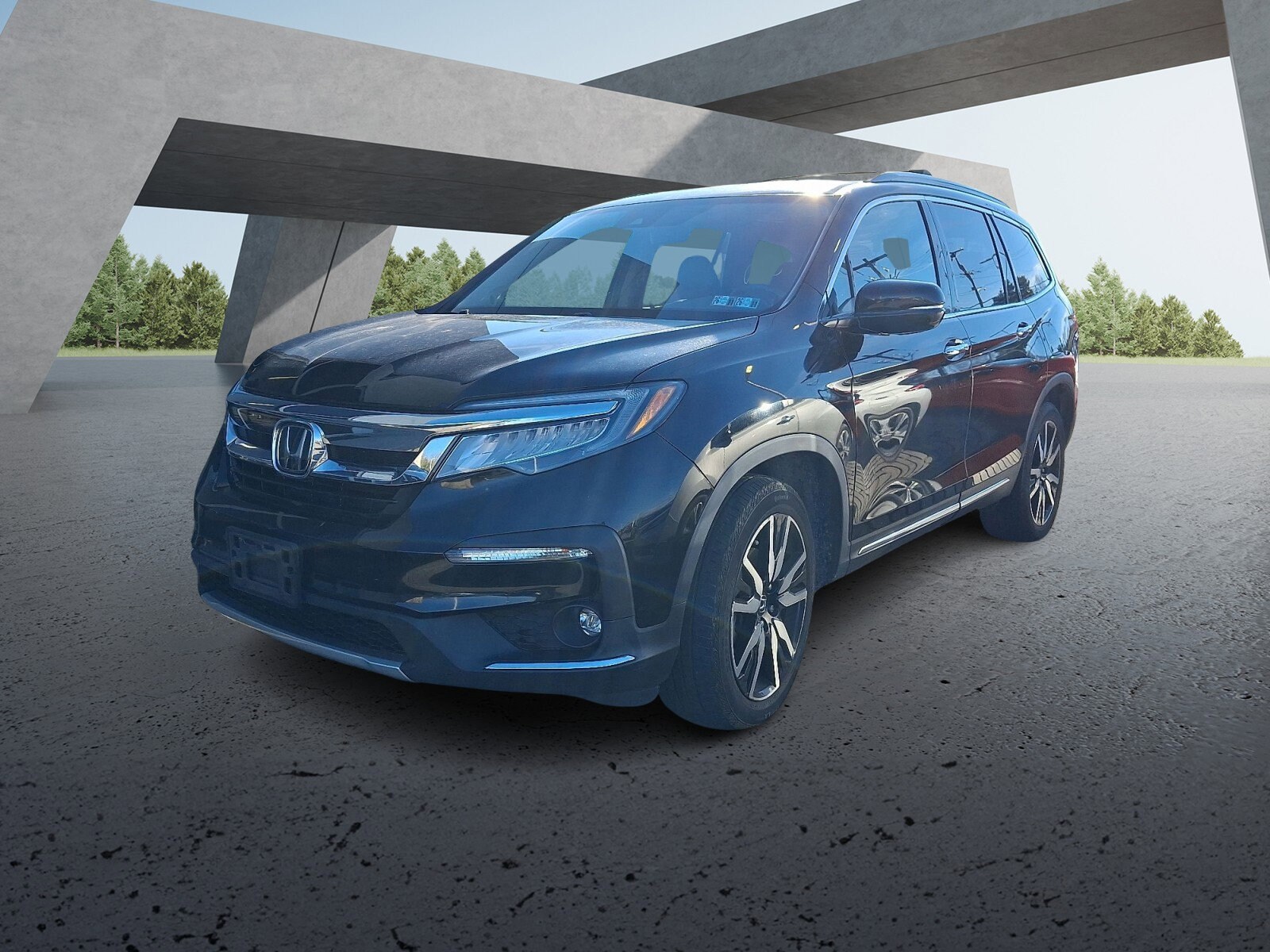 2019 Honda Pilot Touring photo 2
