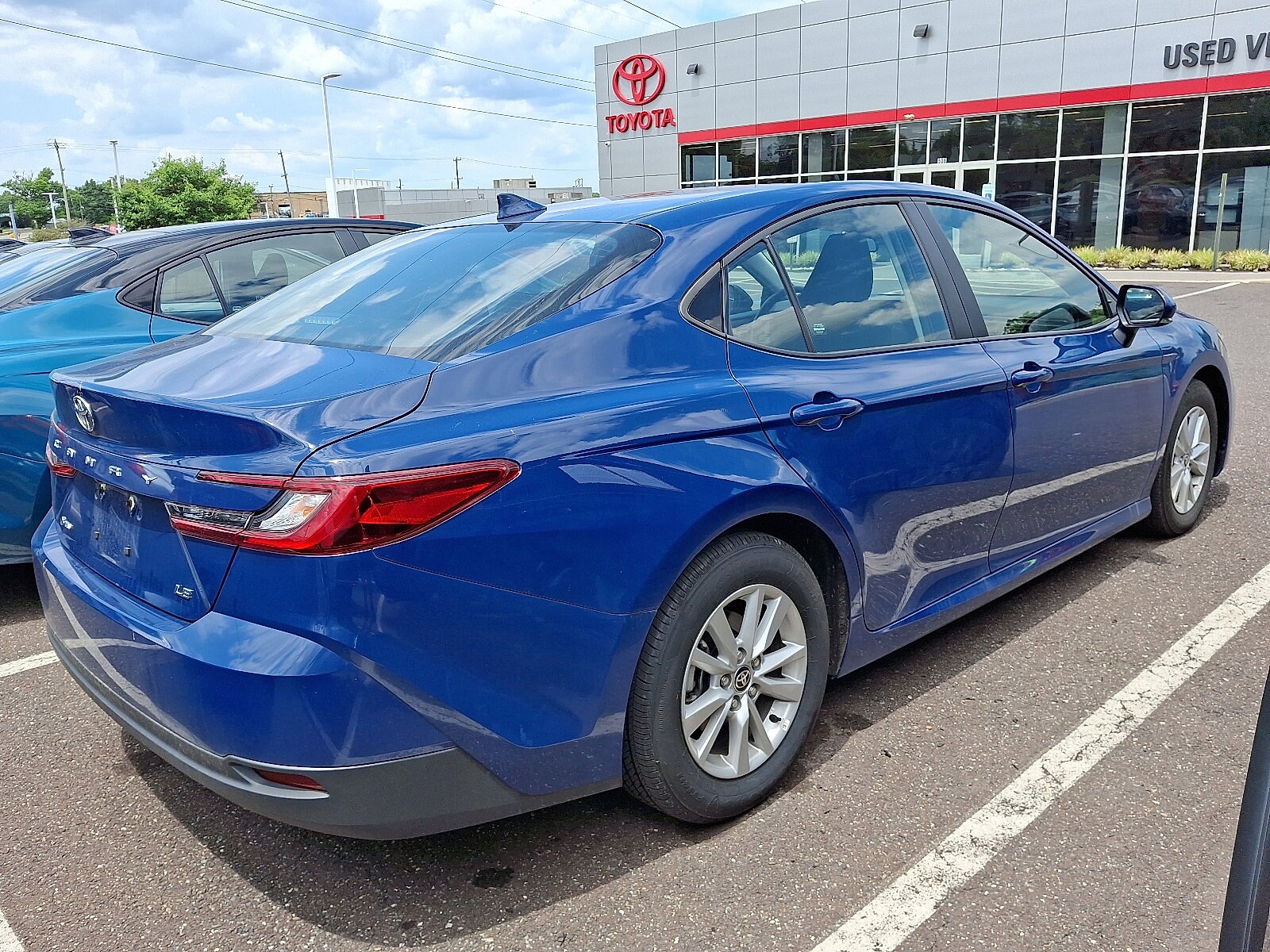 2025 Toyota Camry LE photo 4