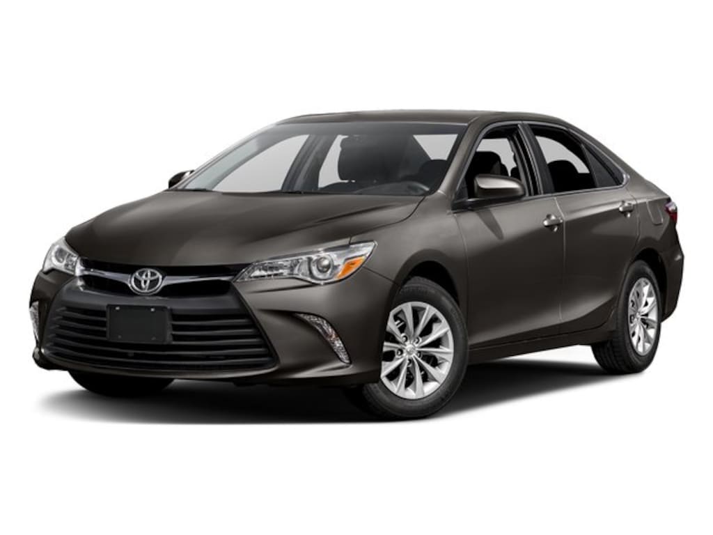 Used 2016 Toyota Camry LE Sedan