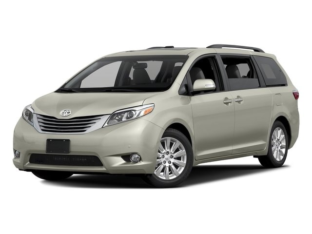 2016 Toyota Sienna XLE's photo